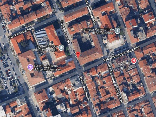 negozio in vendita a Viareggio