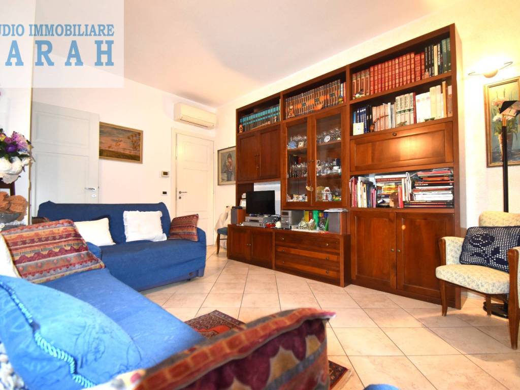 appartamento in vendita a Viareggio in zona Centro Storico