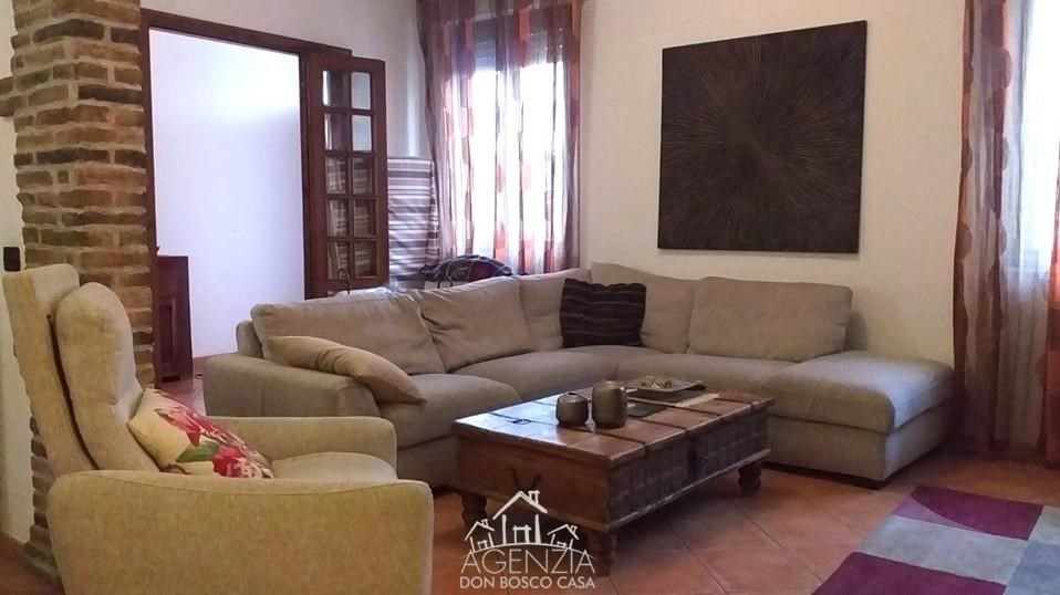 casa indipendente in vendita a Viareggio in zona Campo d'Aviazione