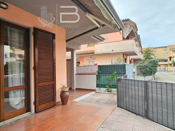 casa indipendente in vendita a Viareggio in zona Torre del Lago