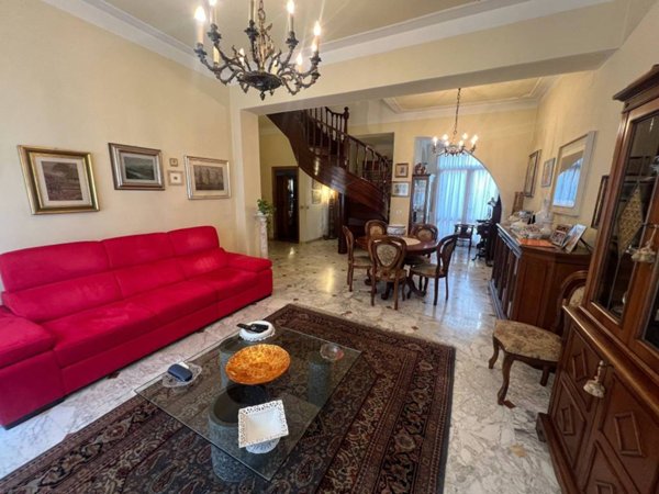 casa indipendente in vendita a Viareggio in zona Centro Storico