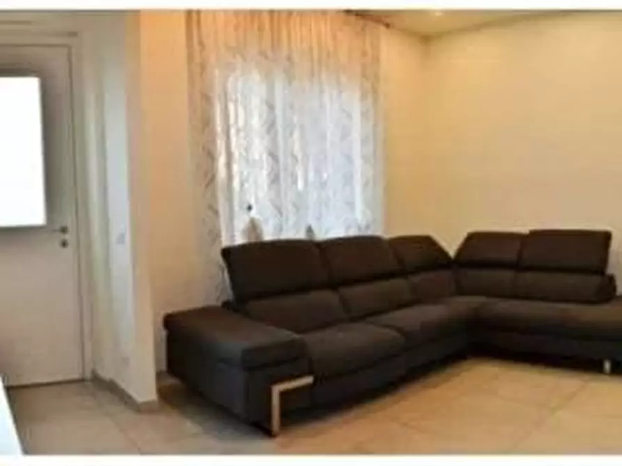 casa indipendente in vendita a Viareggio