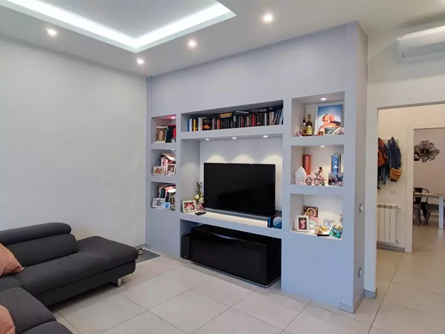 casa indipendente in vendita a Viareggio in zona Campo d'Aviazione