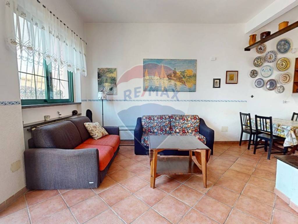 casa indipendente in vendita a Viareggio in zona Campo d'Aviazione