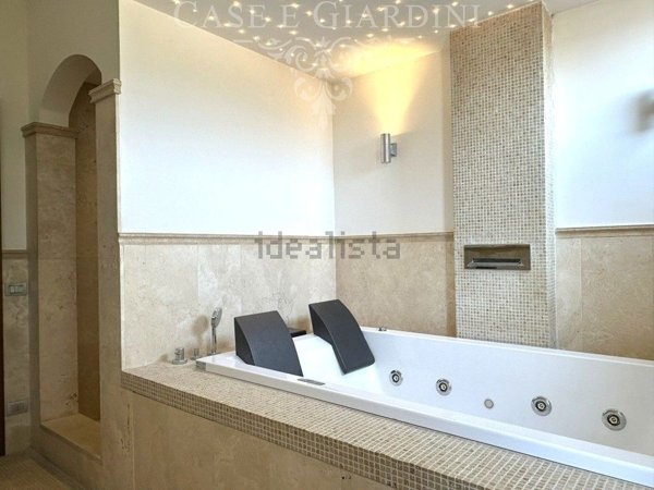 appartamento in vendita a Viareggio