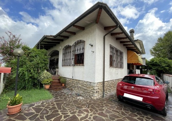 appartamento in vendita a Viareggio