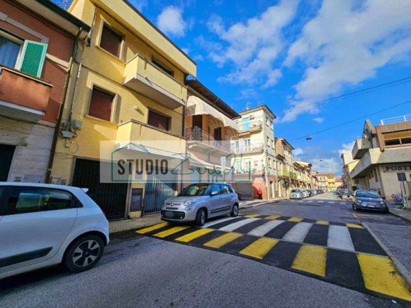 appartamento in vendita a Viareggio in zona Centro Storico