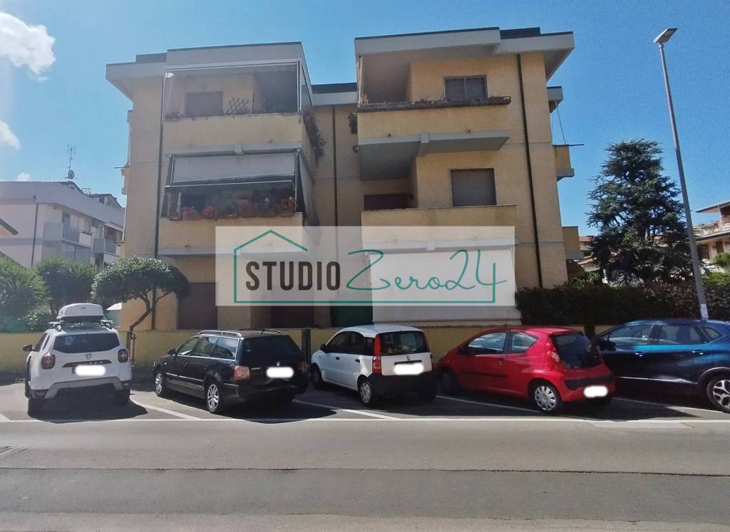 appartamento in vendita a Viareggio in zona Migliarina