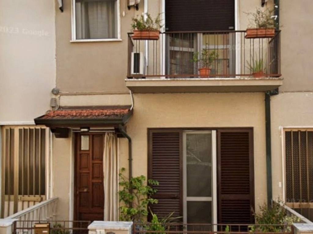 casa indipendente in vendita a Viareggio in zona Marco Polo