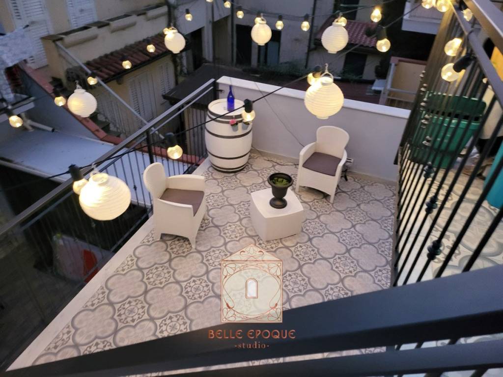 casa indipendente in vendita a Viareggio