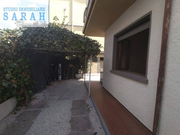 appartamento in vendita a Viareggio in zona Torre del Lago