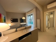 casa indipendente in vendita a Viareggio