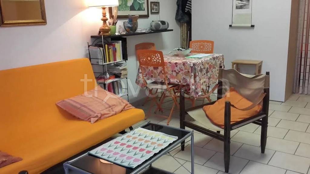 negozio in vendita a Viareggio in zona Centro Storico