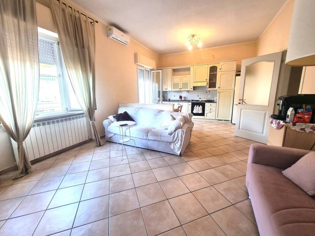 appartamento in vendita a Viareggio in zona Centro Storico