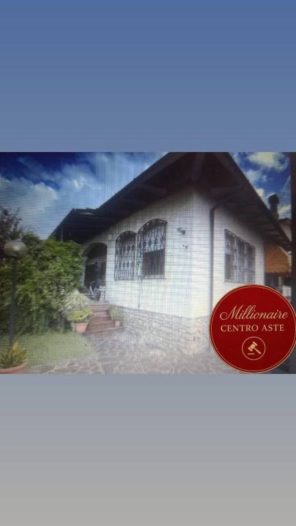 casa indipendente in vendita a Viareggio