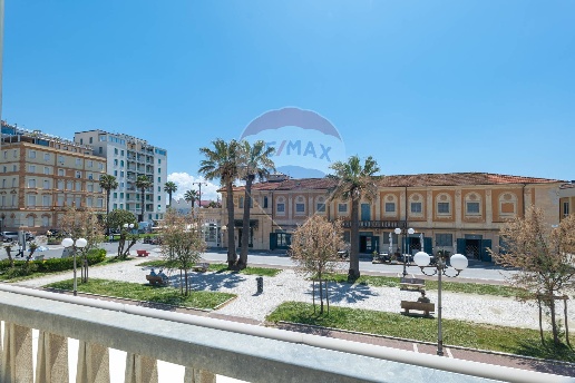 appartamento in vendita a Viareggio