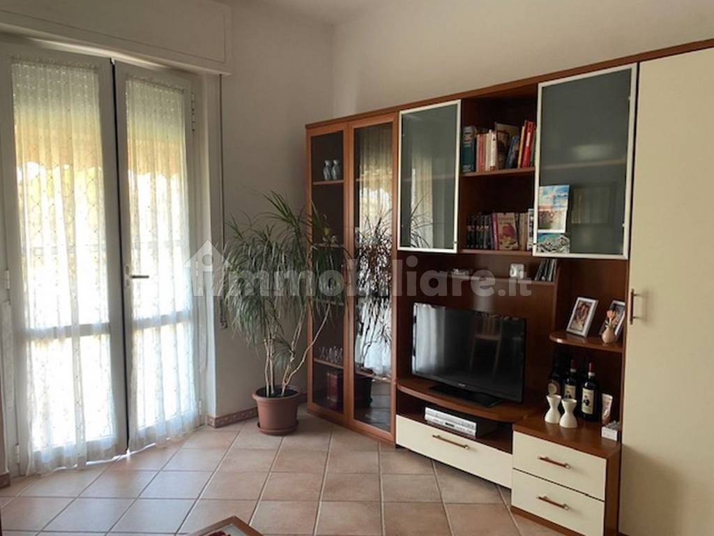 appartamento in vendita a Viareggio in zona Migliarina