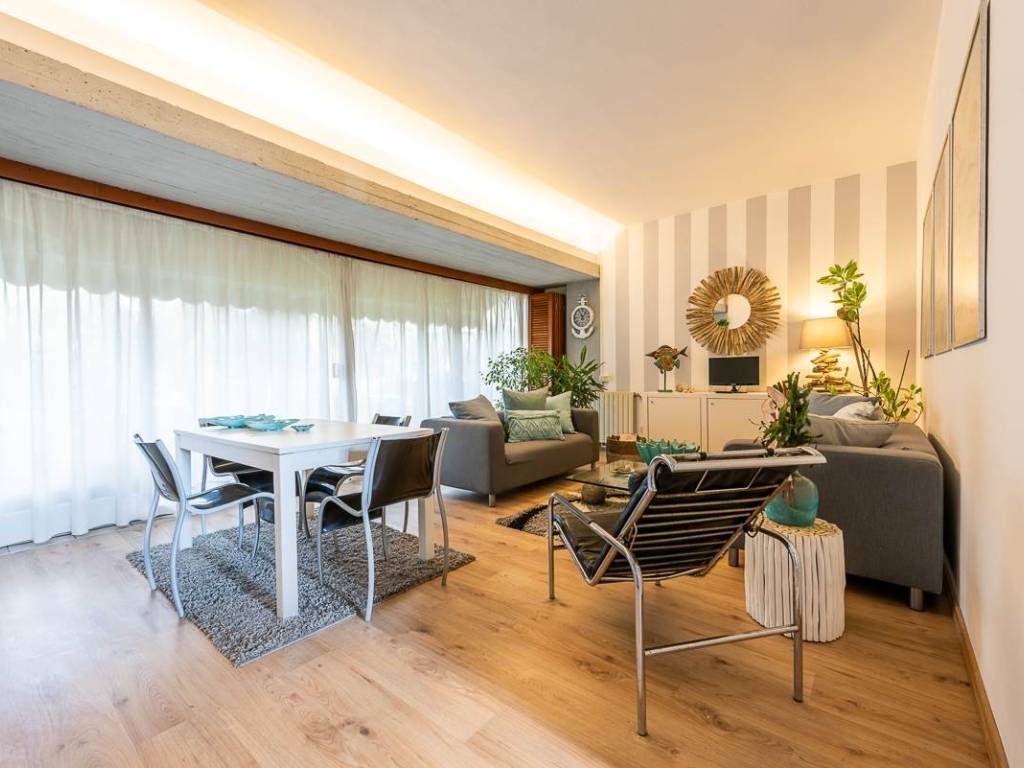 appartamento in vendita a Viareggio in zona Torre del Lago