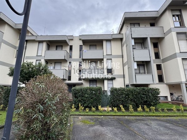 appartamento in vendita a Viareggio in zona Marco Polo
