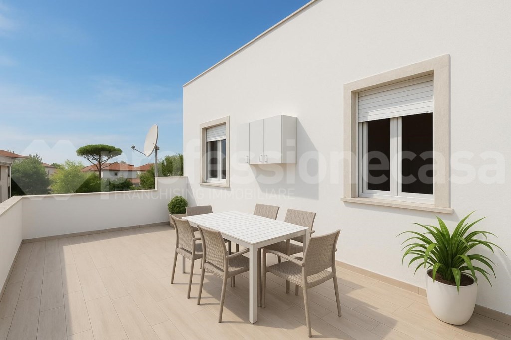 appartamento in vendita a Viareggio in zona Torre del Lago