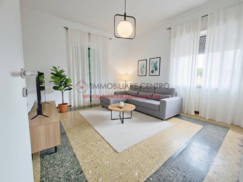 appartamento in vendita a Viareggio in zona Centro Storico