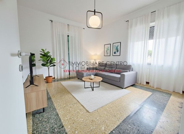 appartamento in vendita a Viareggio in zona Centro Storico