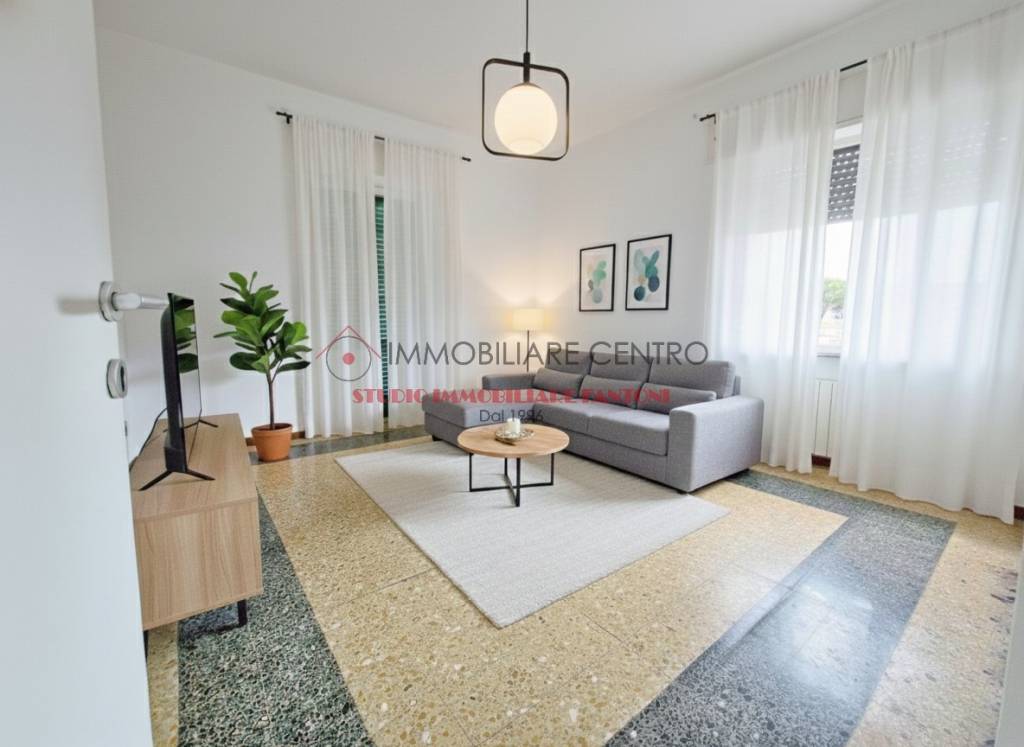 appartamento in vendita a Viareggio in zona Centro Storico