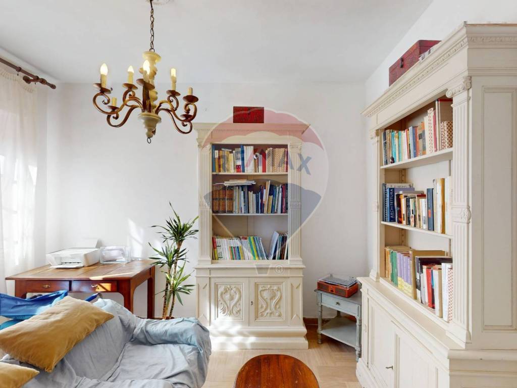 casa indipendente in vendita a Viareggio