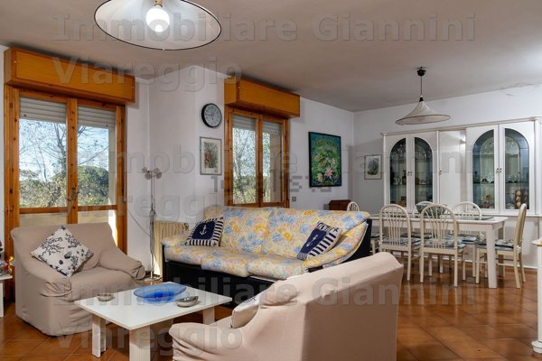 appartamento in vendita a Viareggio in zona Campo d'Aviazione