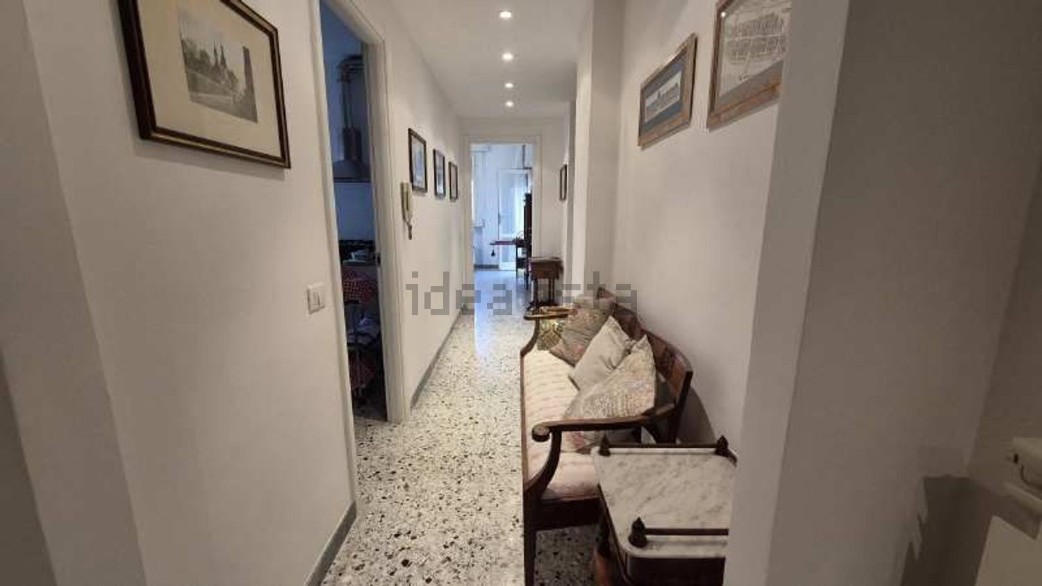 appartamento in vendita a Viareggio in zona Marco Polo