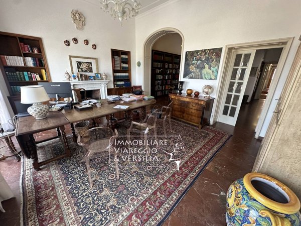 appartamento in vendita a Viareggio in zona Torre del Lago