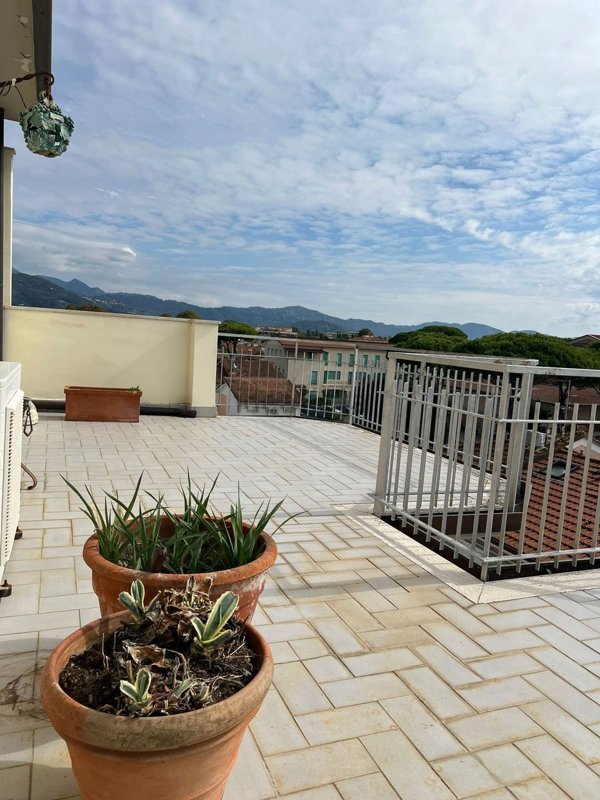 appartamento in vendita a Viareggio in zona Don Bosco