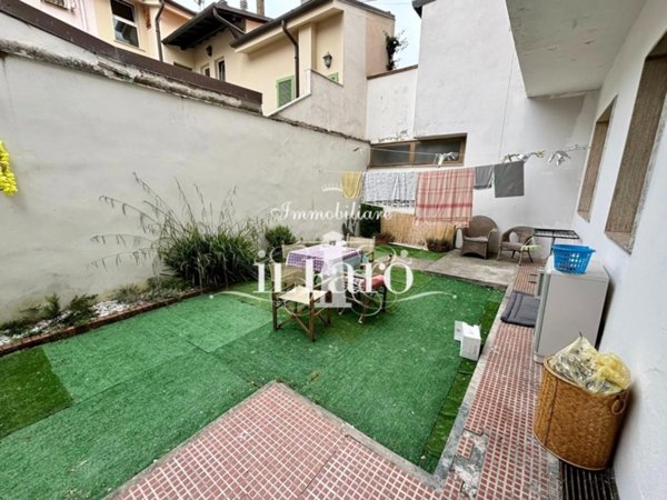 appartamento in vendita a Viareggio in zona Centro Storico