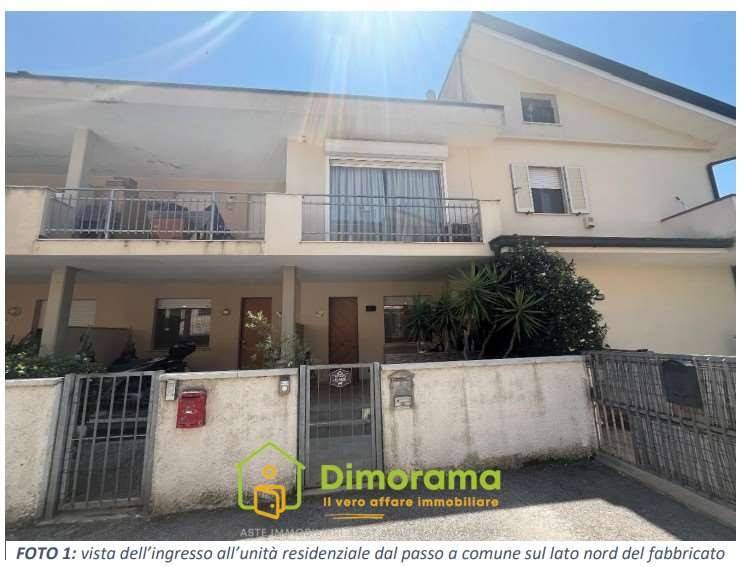 casa indipendente in vendita a Viareggio