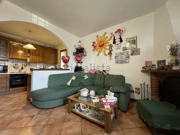 casa indipendente in vendita a Viareggio in zona Torre del Lago