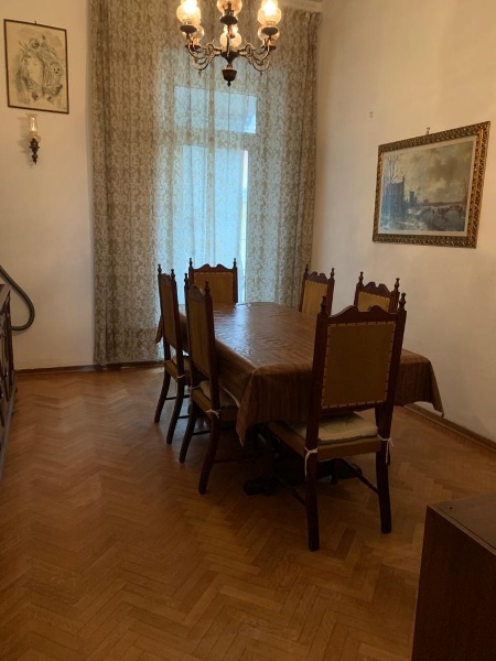 casa indipendente in vendita a Viareggio