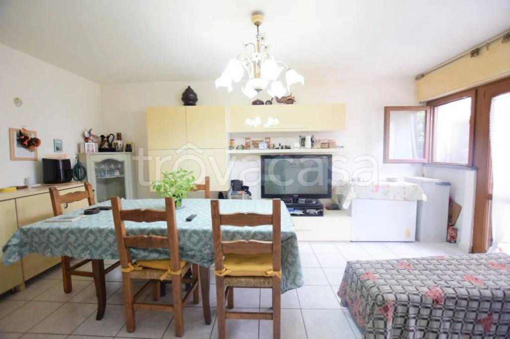 casa indipendente in vendita a Viareggio in zona Torre del Lago