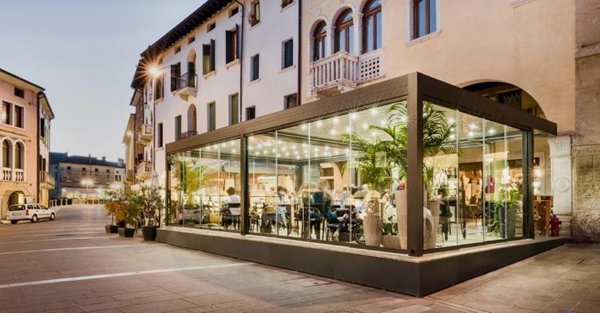 negozio in vendita a Viareggio