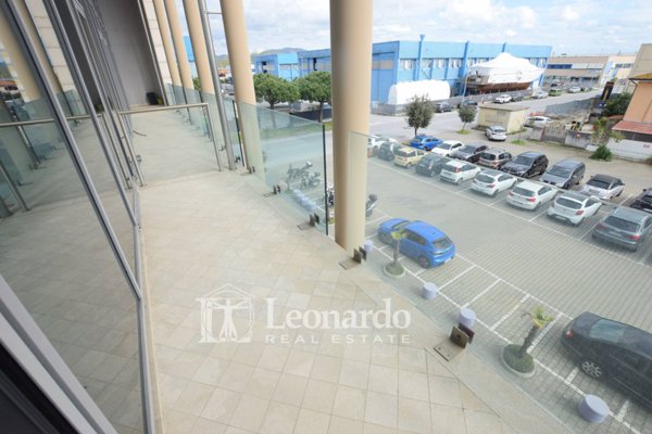 ufficio in vendita a Viareggio