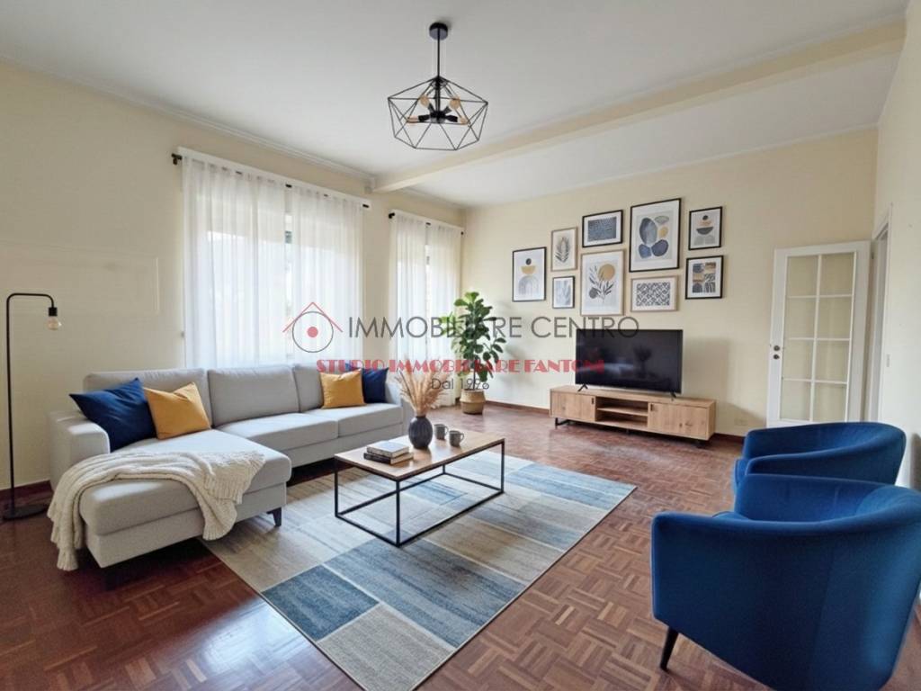 appartamento in vendita a Viareggio in zona Centro Storico