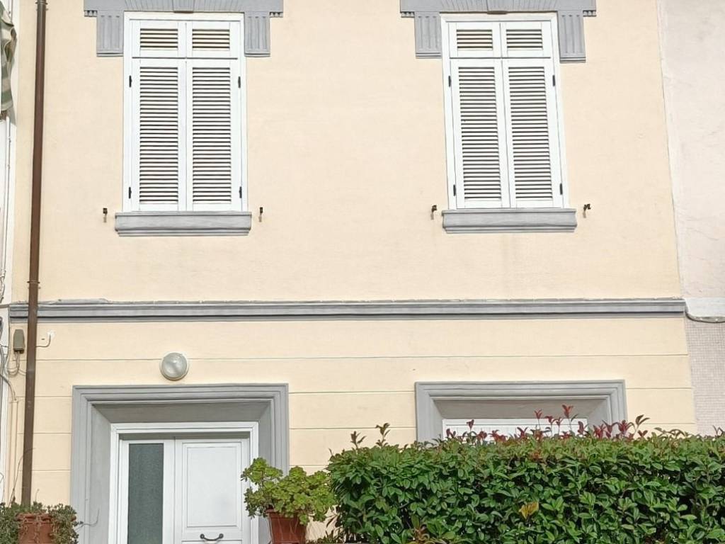 appartamento in vendita a Viareggio in zona Marco Polo