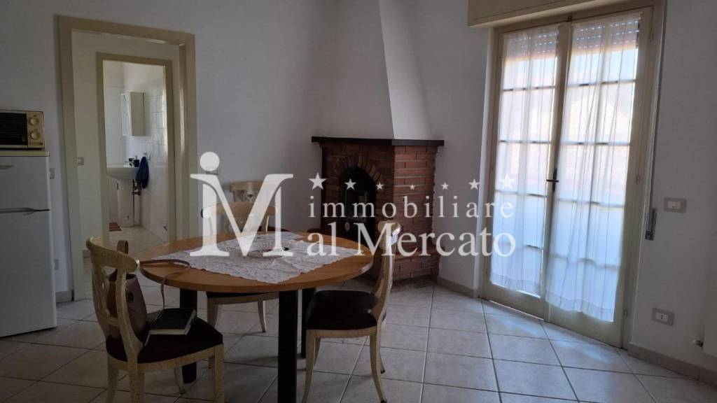 appartamento in vendita a Viareggio in zona Torre del Lago