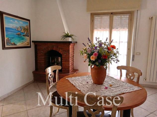 appartamento in vendita a Viareggio in zona Torre del Lago