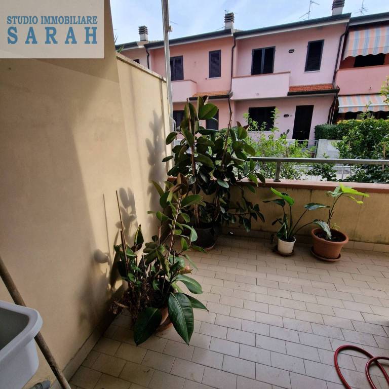 appartamento in vendita a Viareggio in zona Torre del Lago