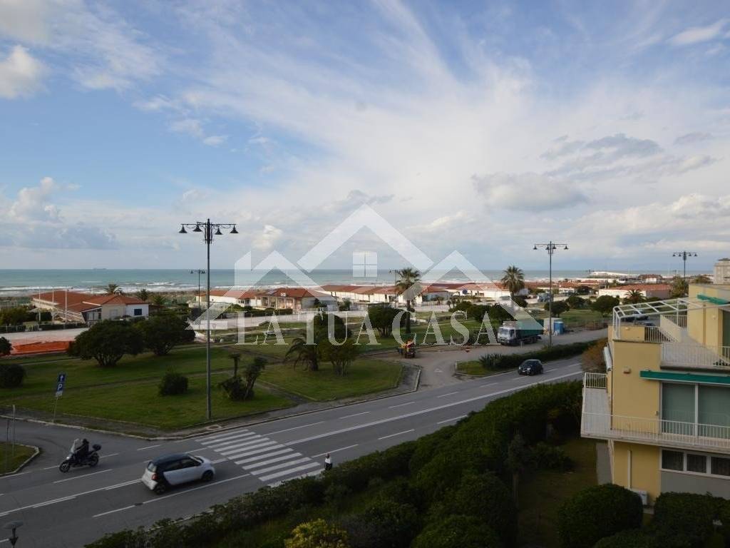 appartamento in vendita a Viareggio