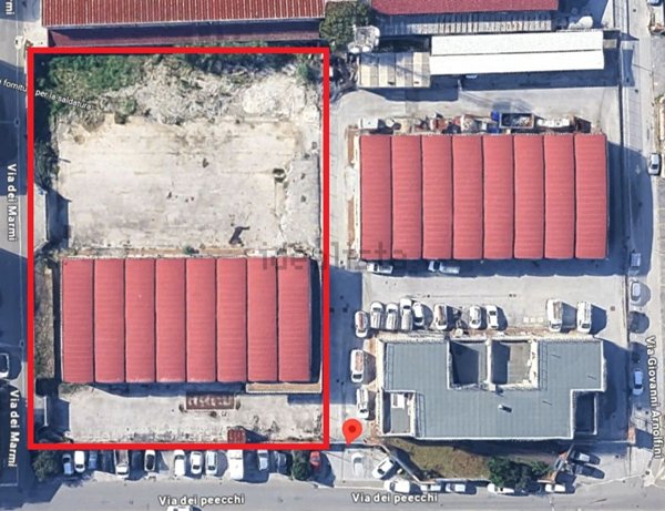 capannone in vendita a Viareggio