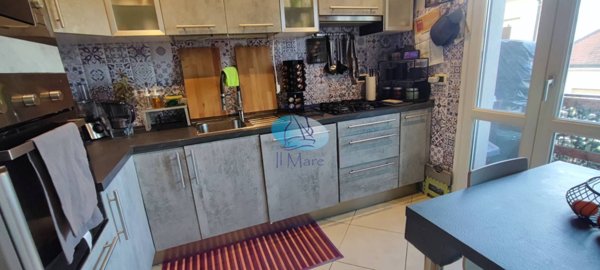 appartamento in vendita a Viareggio in zona Migliarina