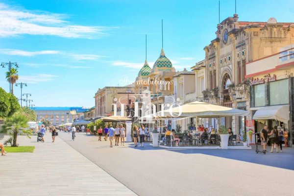 appartamento in vendita a Viareggio in zona Centro Storico