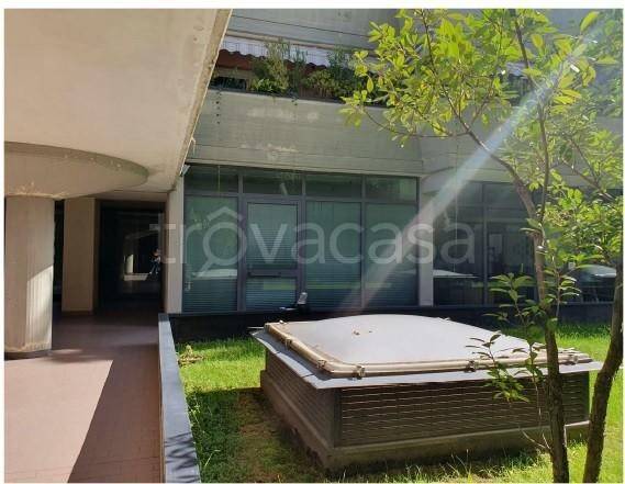 negozio in vendita a Viareggio