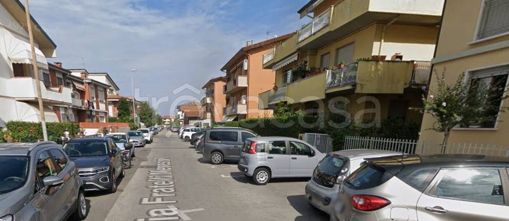 casa indipendente in vendita a Viareggio
